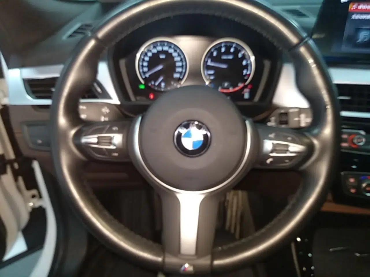 BMW X2 2022 xDrive25i Midnight Edition — миниатюра 18