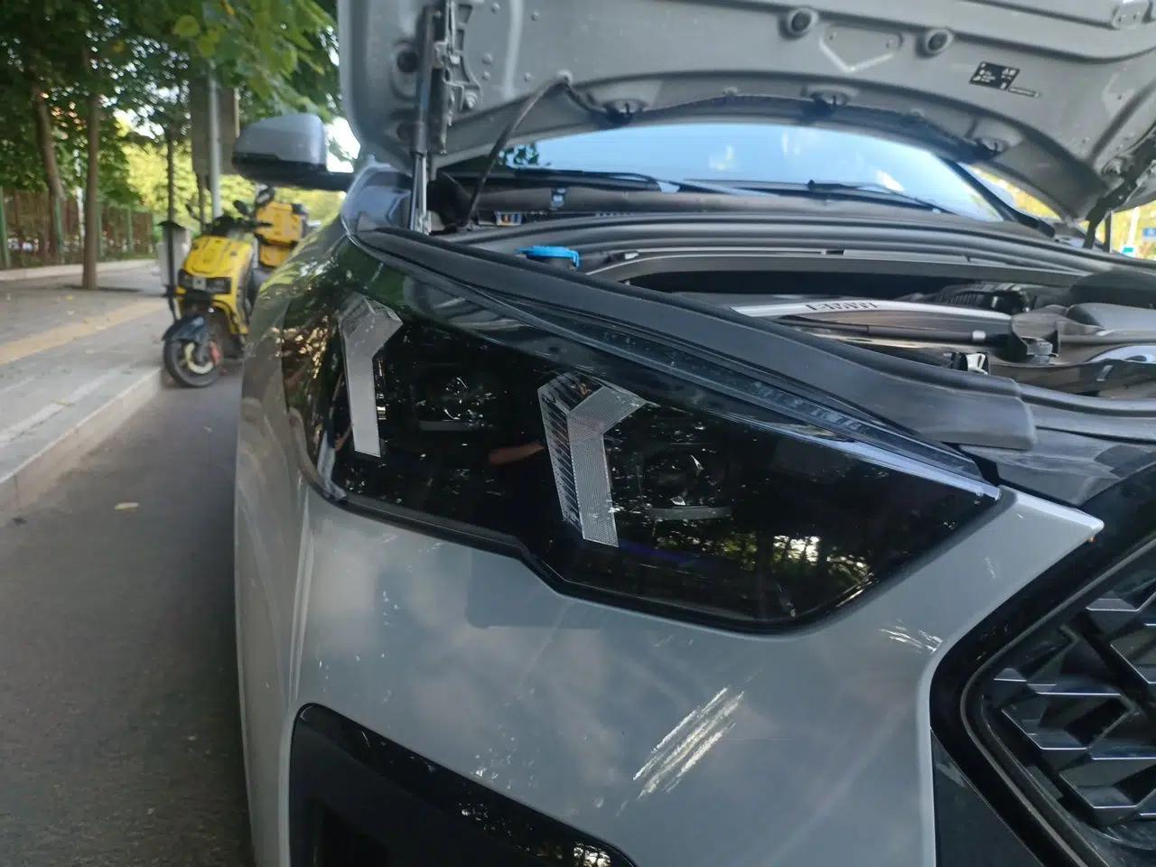 BMW X2 2024 xDrive25i M Sport Night Edition package — миниатюра 7