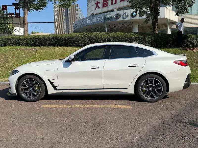 BMW i4 2023 eDrive35 — миниатюра 3