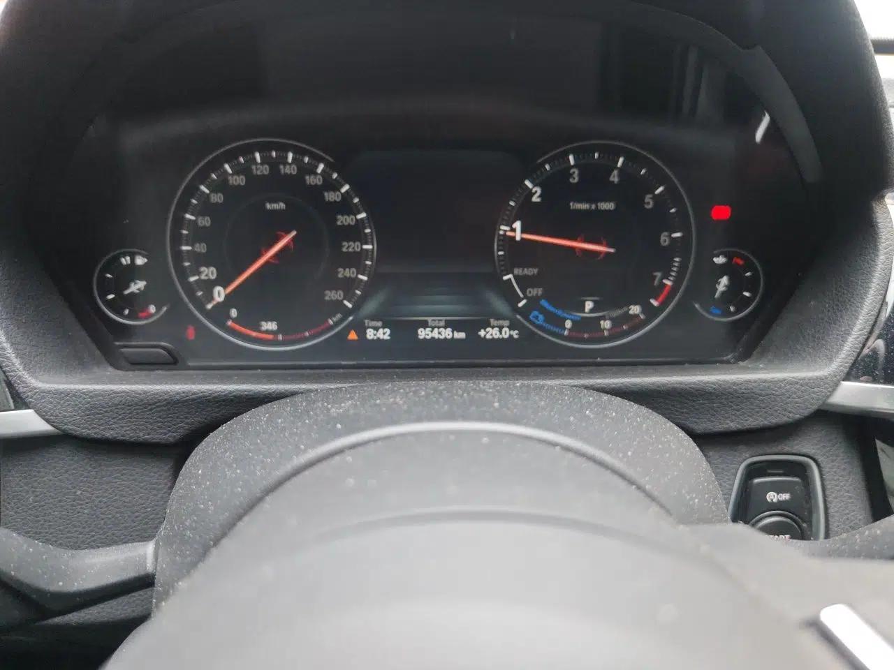 BMW 3 Series GT 2019 320i M Sport Package — миниатюра 11
