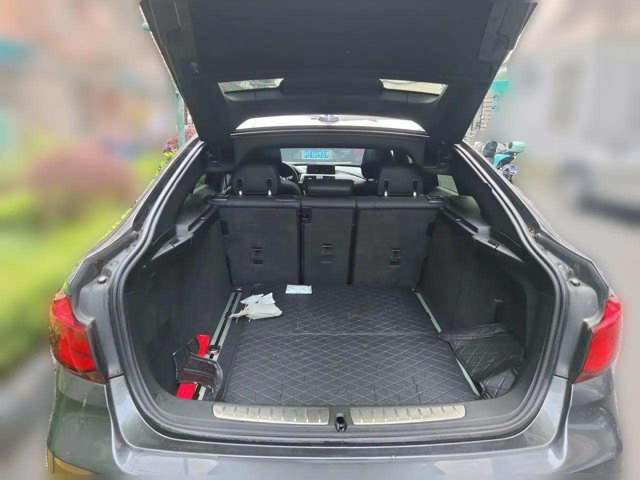 BMW 3 Series GT 2019 320i M Sport Package — миниатюра 16