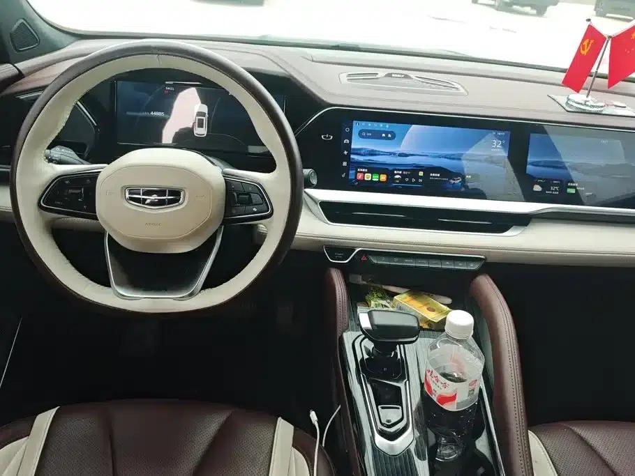 Geely Xingyue L 2021 2.0TD DCT EVO 2WD Premium Edition — миниатюра 12