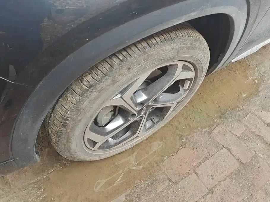 Geely Xingyue L 2024 2.0TD High-Power Automatic Two-Wheel Drive Cloud Edition — миниатюра 6