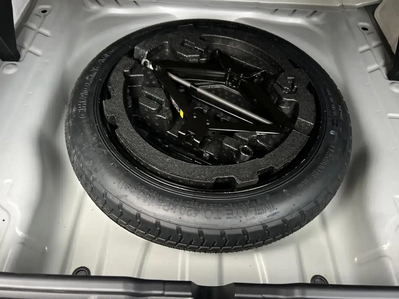 Geely Xingyue L 2024 2.0TD DCT EVO 2WD Long Wind Edition — миниатюра 29