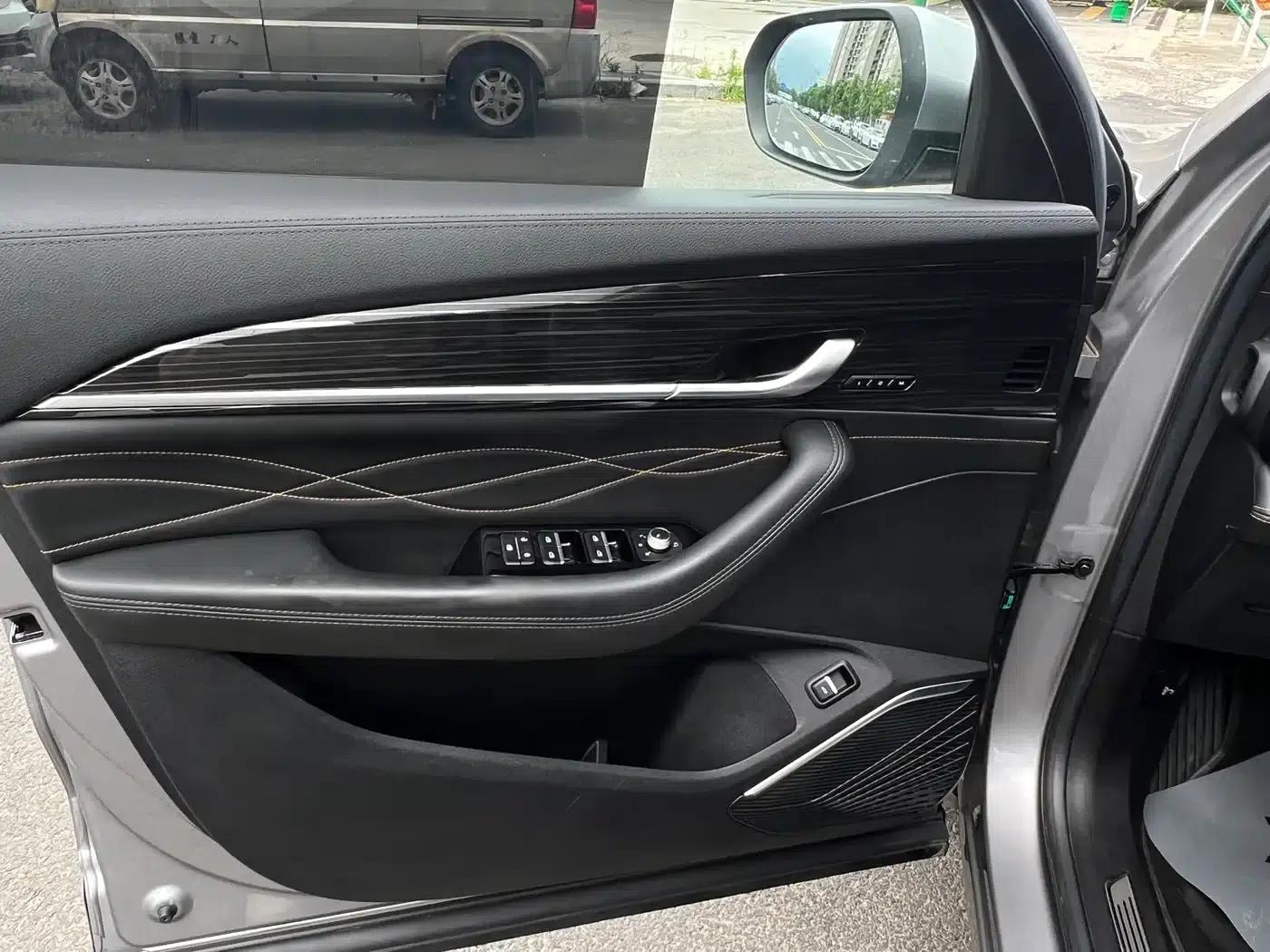 Geely Xingyue L 2024 2.0TD DCT EVO 2WD Long Wind Edition — миниатюра 8