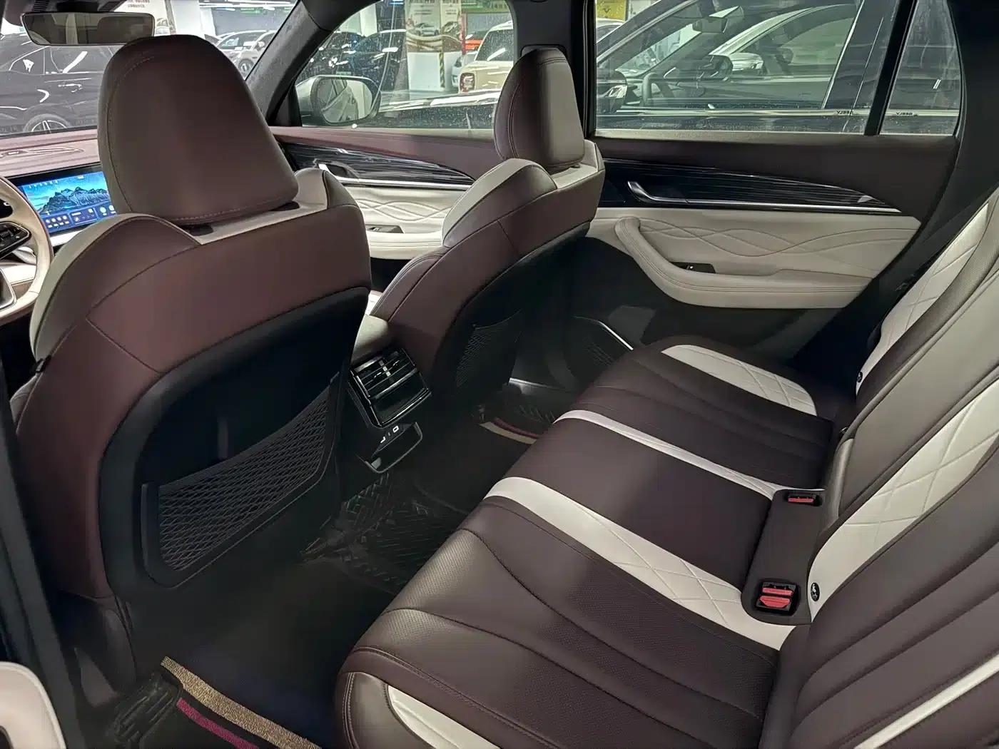 Geely Xingyue L 2021 2.0TD DCT EVO 2WD Premium Edition — миниатюра 9
