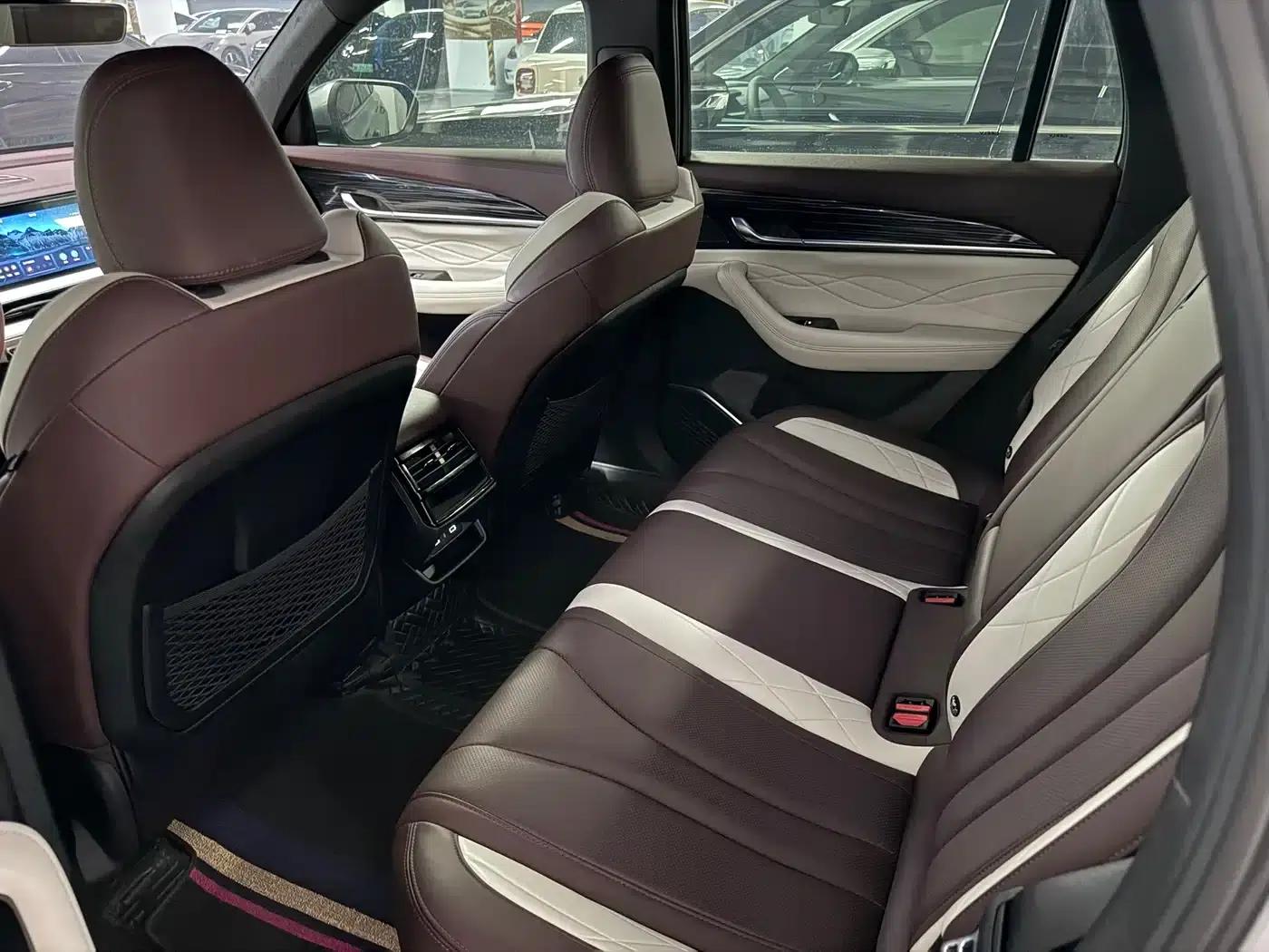Geely Xingyue L 2021 2.0TD DCT EVO 2WD Premium Edition — миниатюра 10