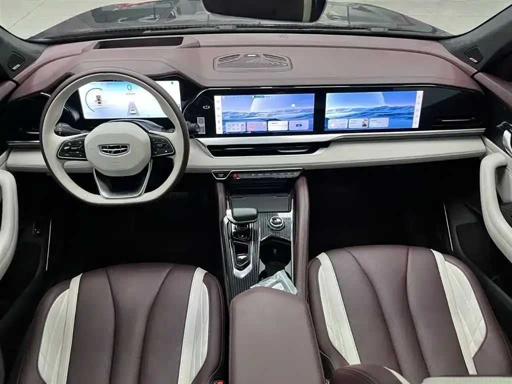 Geely Xingyue L 2021 2.0TD High-Power Automatic Four-Wheel Drive Flagship Edition — миниатюра 2