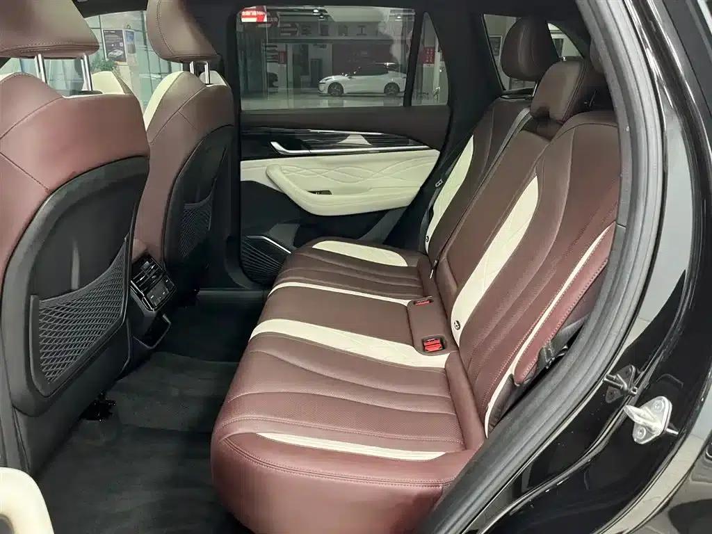 Geely Xingyue L 2021 2.0TD High-Power Automatic Four-Wheel Drive Flagship Edition — миниатюра 14