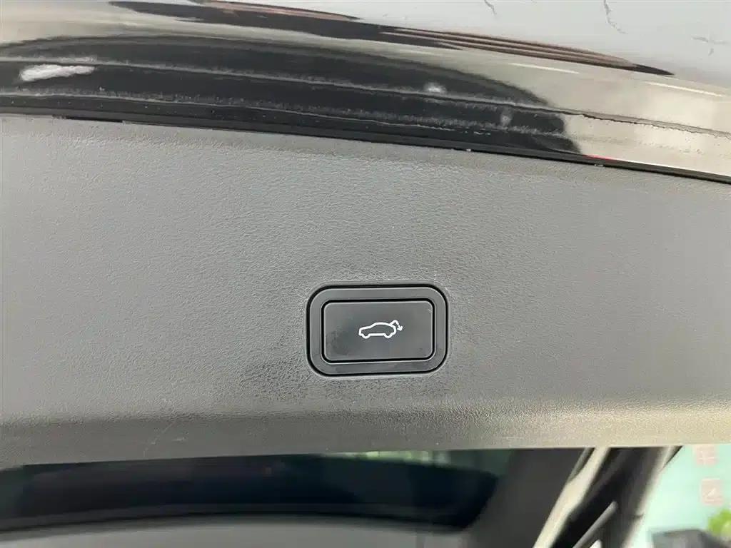Geely Xingyue L 2021 2.0TD High-Power Automatic Four-Wheel Drive Flagship Edition — миниатюра 17