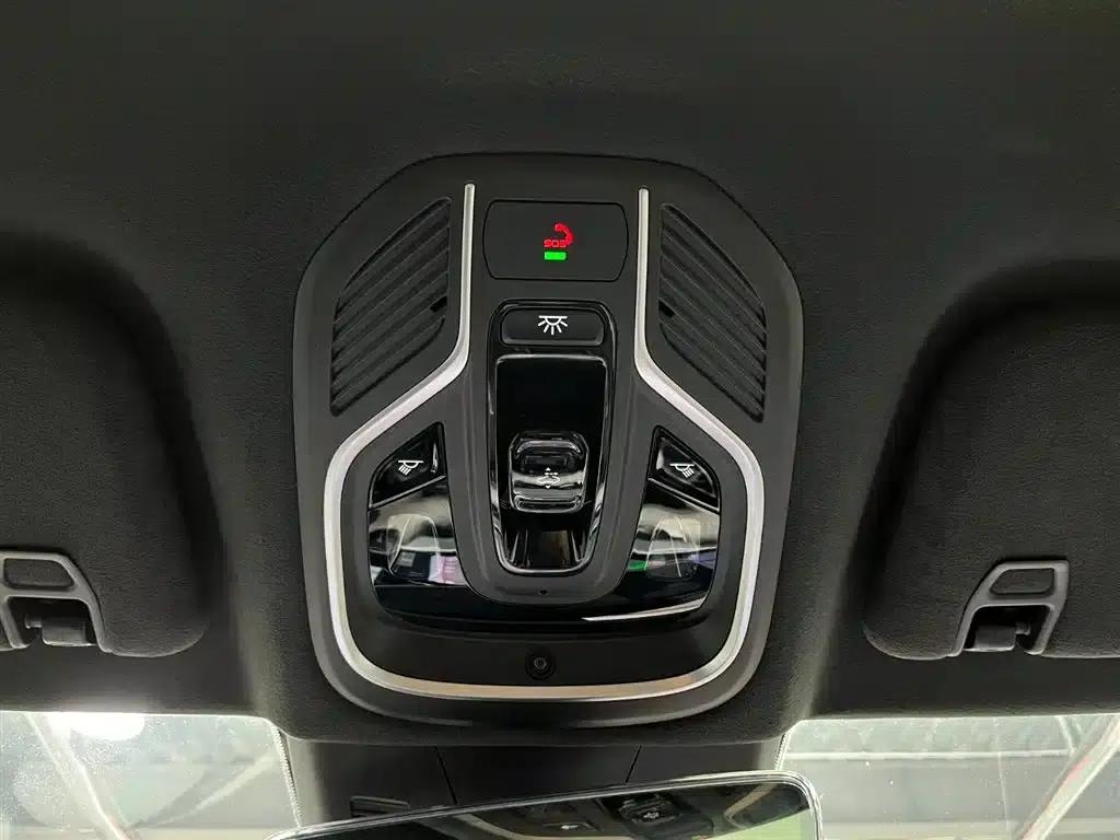 Geely Xingyue L 2021 2.0TD High-Power Automatic Four-Wheel Drive Flagship Edition — миниатюра 8
