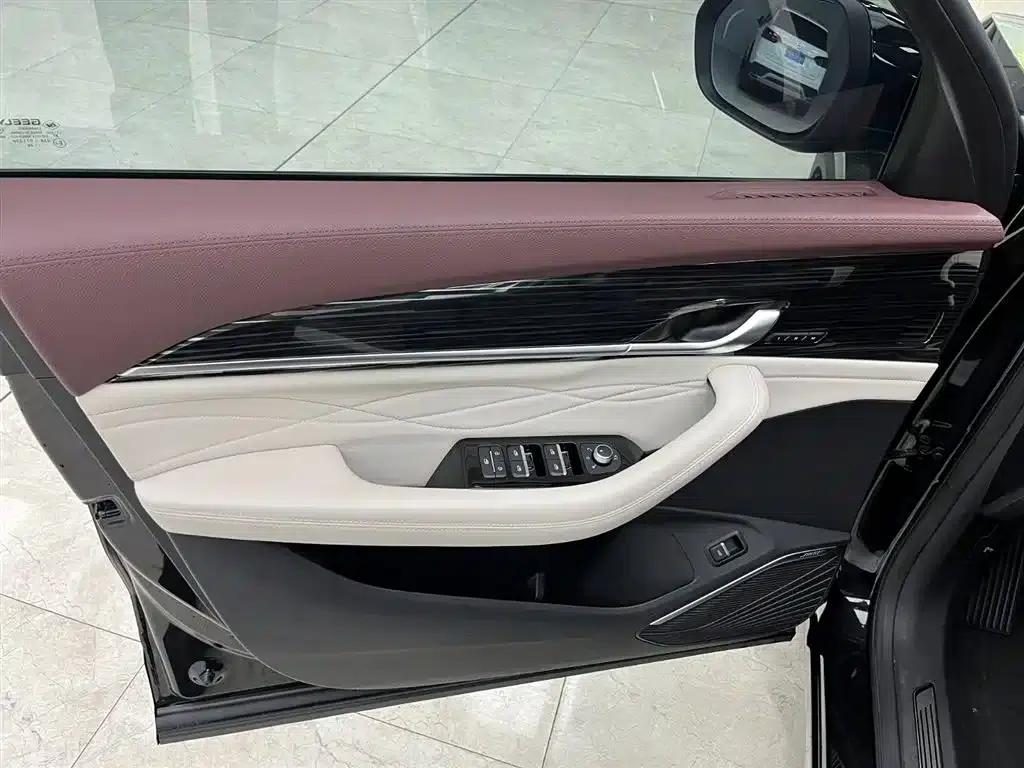Geely Xingyue L 2021 2.0TD High-Power Automatic Four-Wheel Drive Flagship Edition — миниатюра 10