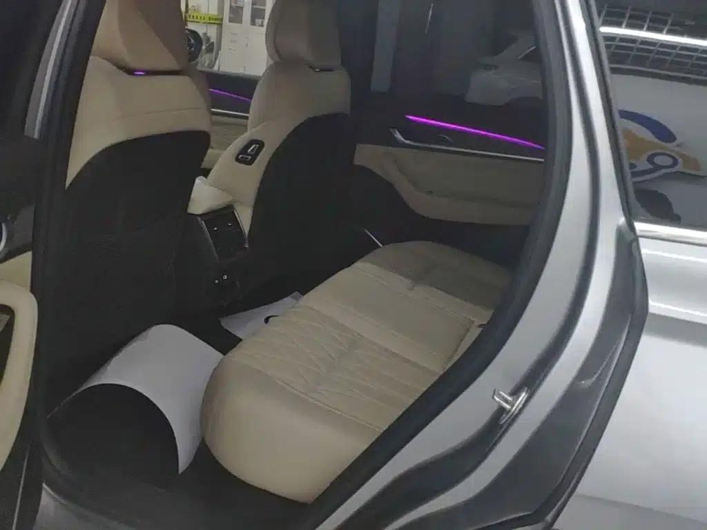 Geely Xingyue L 2025 Oriental Radiance 2.0TD Automatic Star Edition — миниатюра 17