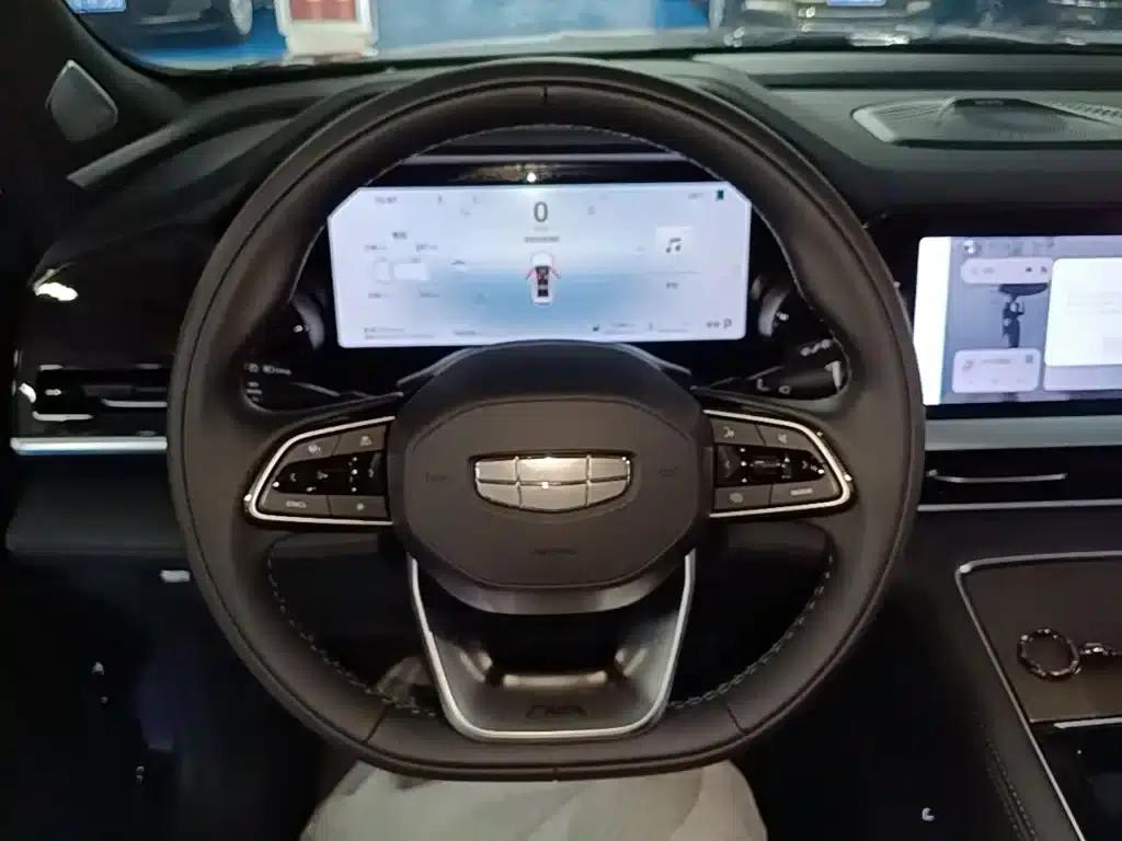 Geely Xingyue L 2025 Oriental Radiance 2.0TD Automatic Star Edition — миниатюра 11