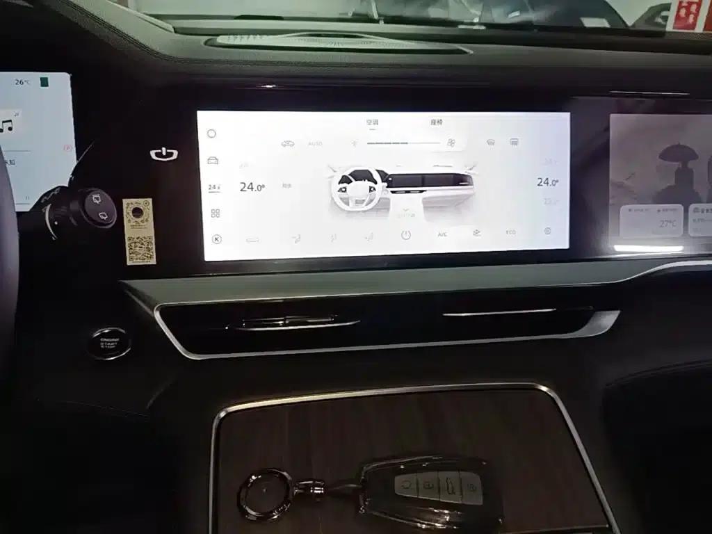 Geely Xingyue L 2025 Oriental Radiance 2.0TD Automatic Star Edition — миниатюра 13