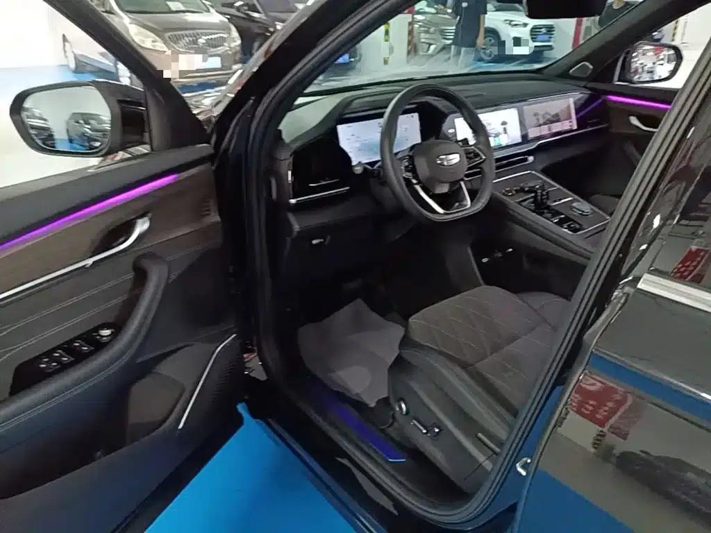 Geely Xingyue L 2025 Oriental Radiance 2.0TD Automatic Star Edition — миниатюра 16