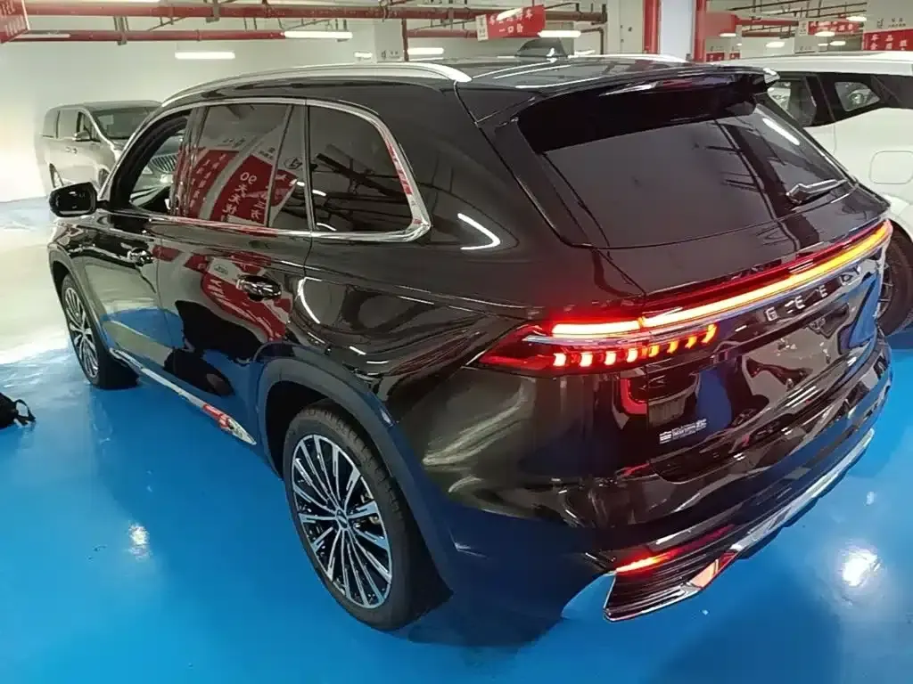 Geely Xingyue L 2025 Oriental Radiance 2.0TD Automatic Star Edition — миниатюра 5