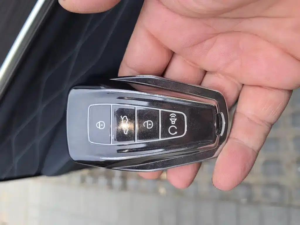 Geely Xingyue L 2025 Oriental Radiance 2.0TD Automatic Star Edition — миниатюра 12