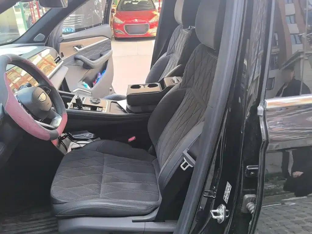 Geely Xingyue L 2025 Oriental Radiance 2.0TD Automatic Star Edition — миниатюра 8