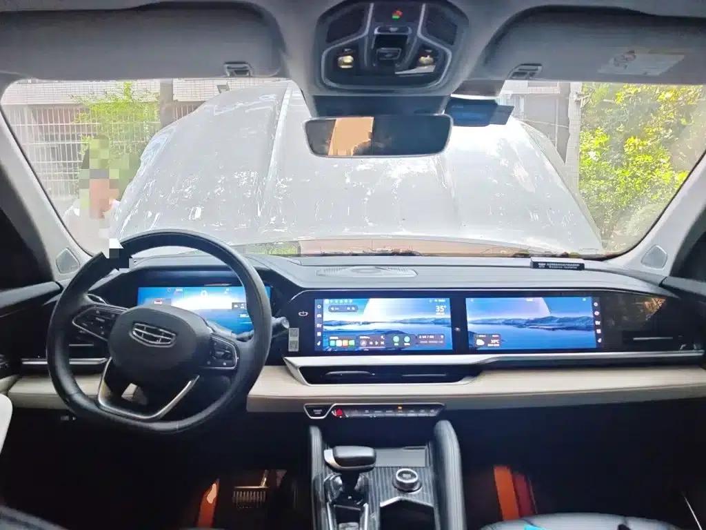 Geely Xingyue L 2023 2.0TD High-Power Automatic Two-Wheel Drive Flagship Edition — миниатюра 13