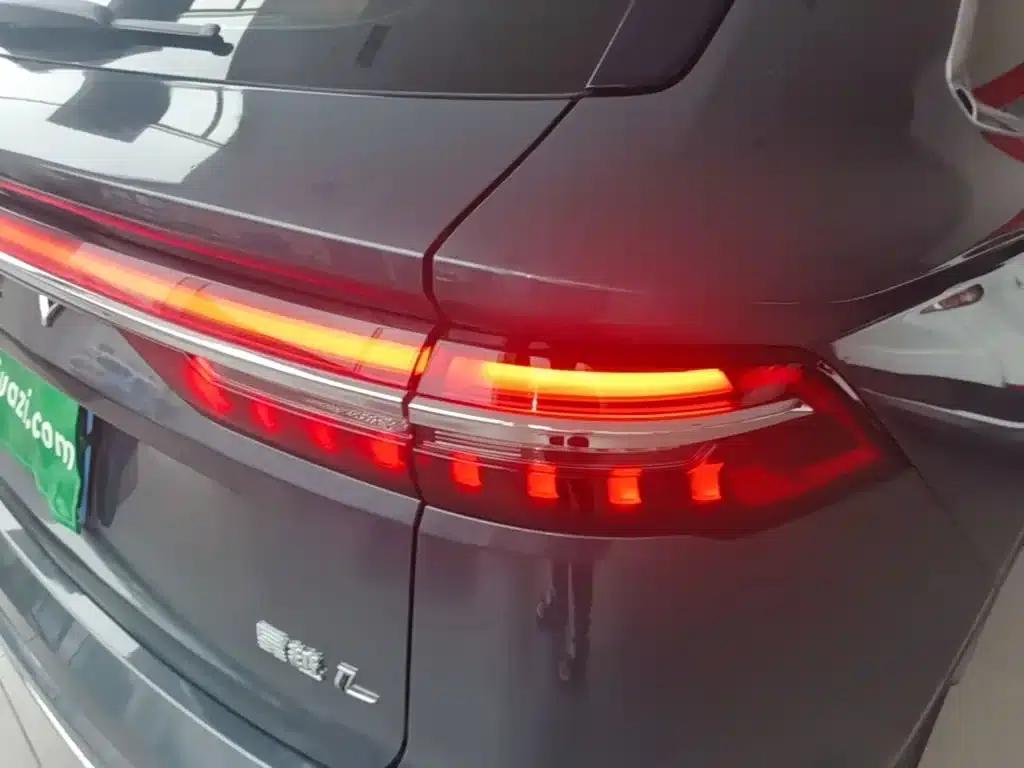 Geely Xingyue L 2021 2.0TD DCT EVO 2WD Premium Edition — миниатюра 8