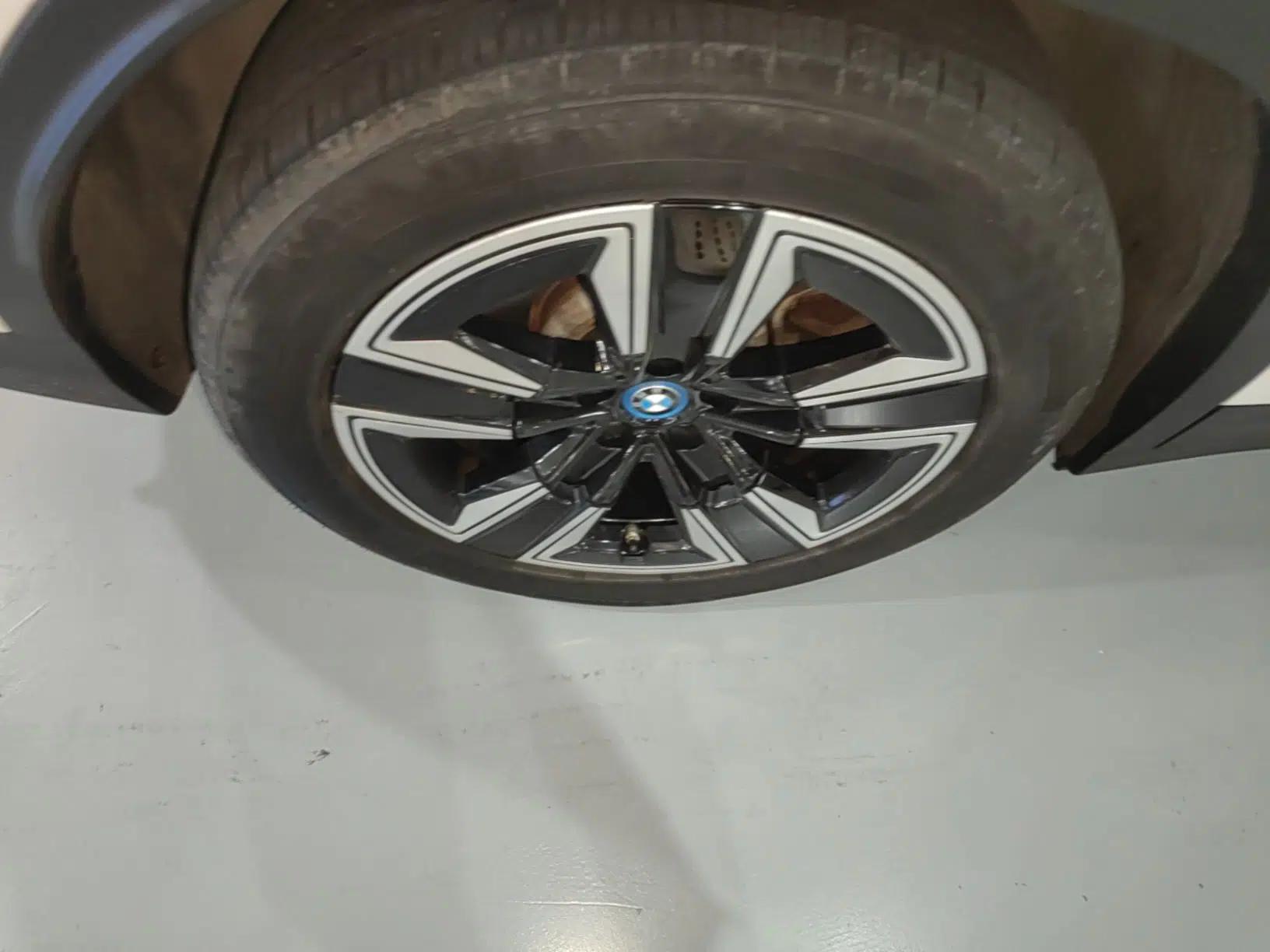 BMW iX3 2021 Leading Model — миниатюра 11