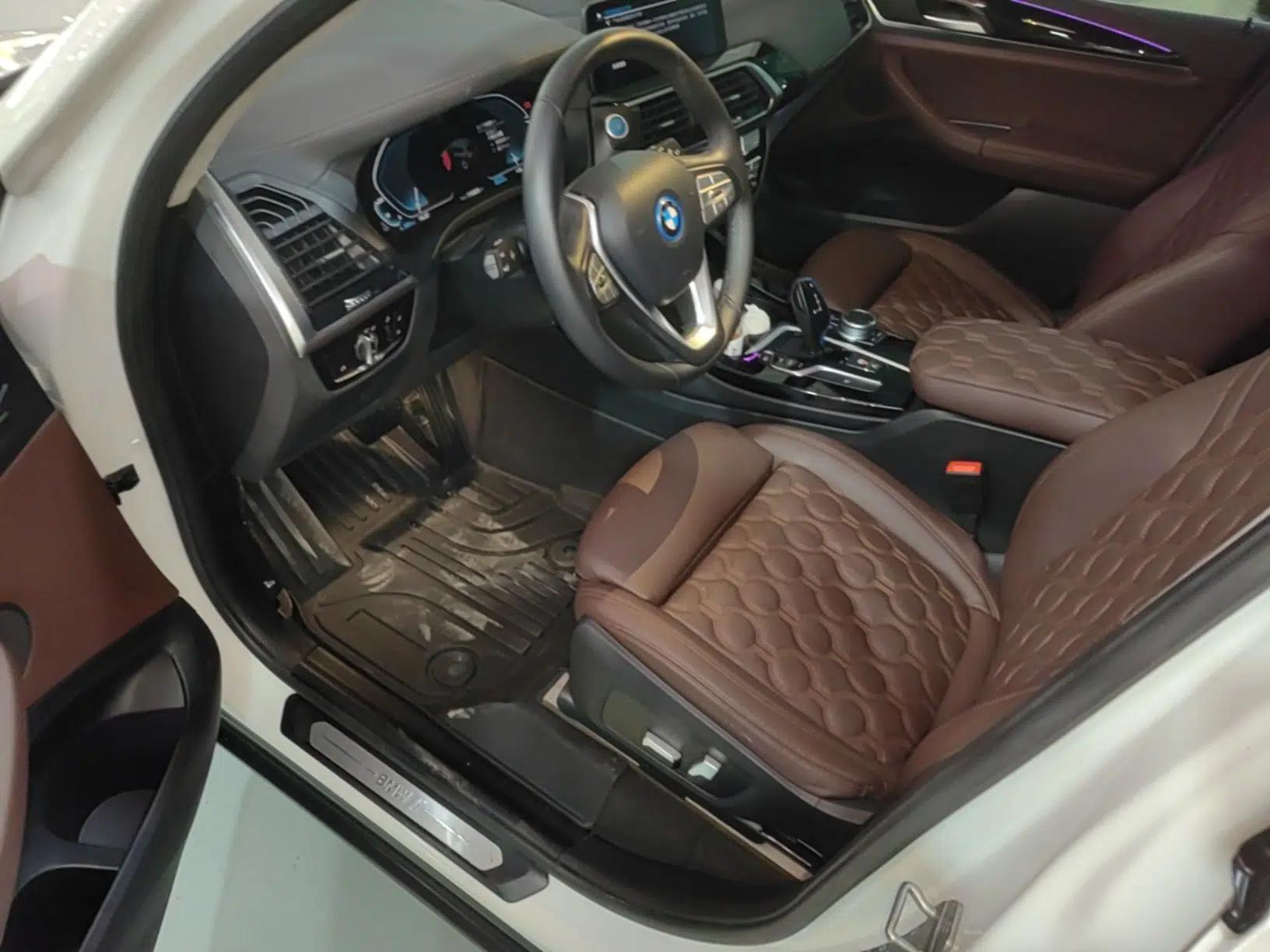 BMW iX3 2021 Leading Model — миниатюра 18