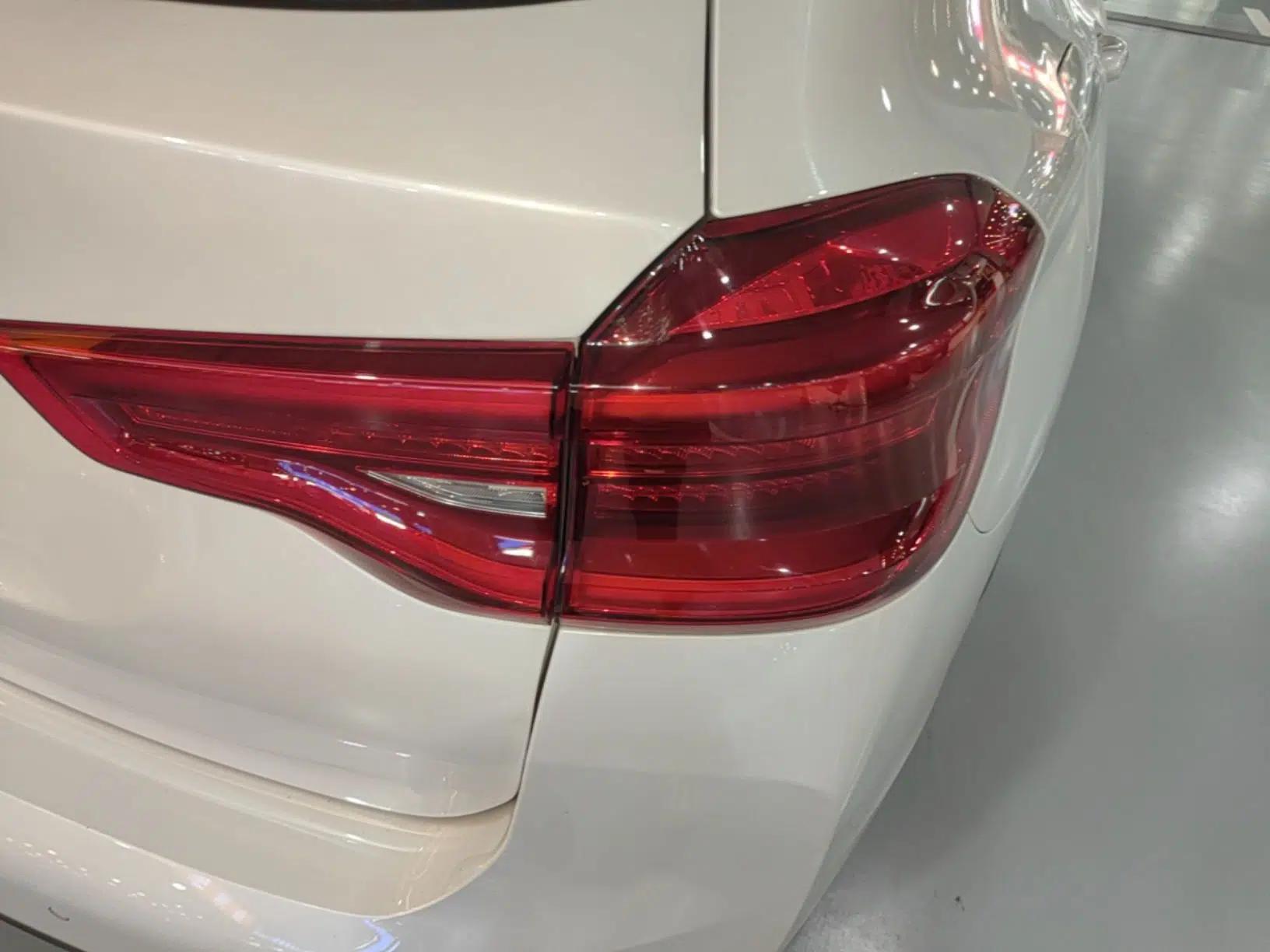 BMW iX3 2021 Leading Model — миниатюра 9