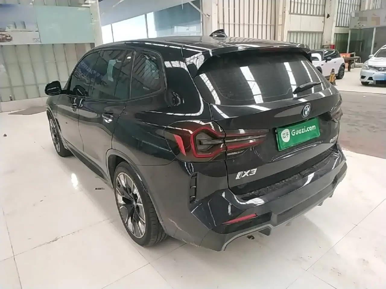 BMW iX3 2023 Leading Type — миниатюра 13