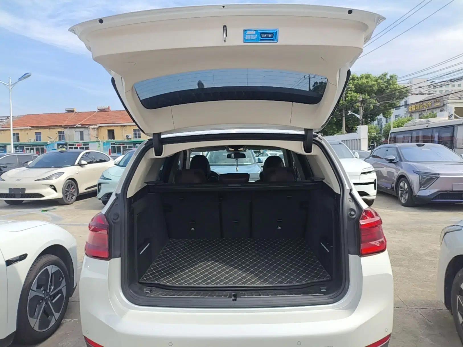 BMW iX3 2021 Leading Type — миниатюра 27