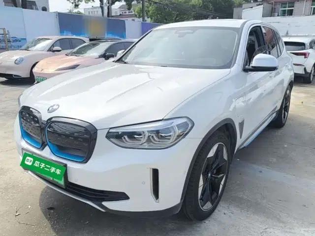 BMW iX3 2021 Leading Type