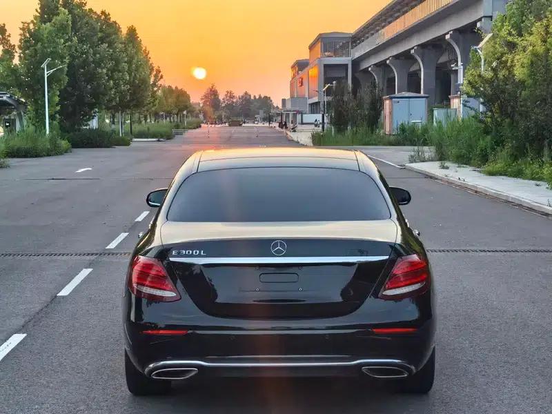 Mercedes-Benz E-Class 2019 Facelift E 300 L Luxury — миниатюра 5