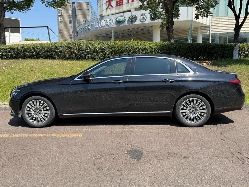 Mercedes-Benz E-Class 2022 Facelift E 300 L Luxury Sedan — миниатюра 3