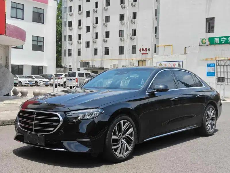 Mercedes-Benz E-Class 2024 Facelift E 300 L Fashion Sedan — миниатюра 1