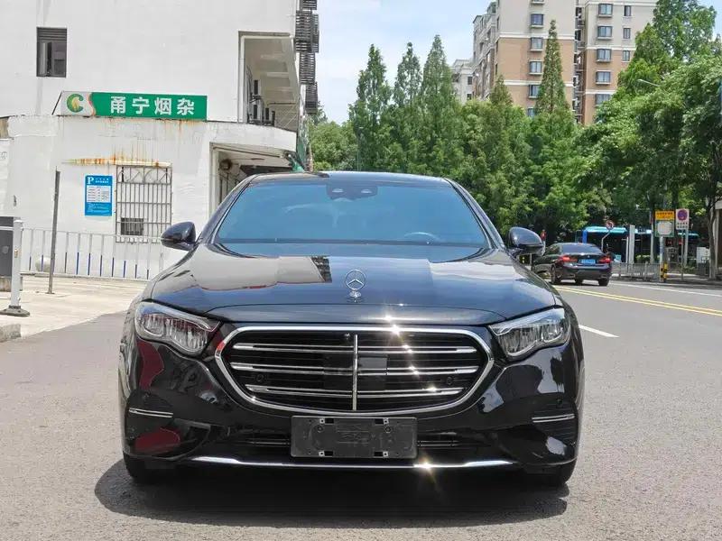 Mercedes-Benz E-Class 2024 Facelift E 300 L Fashion Sedan — миниатюра 2