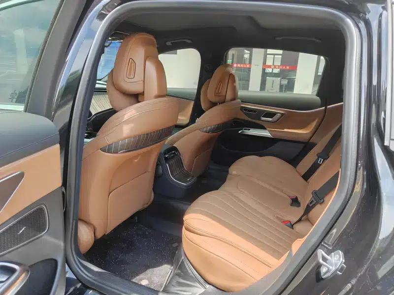 Mercedes-Benz E-Class 2024 Facelift E 300 L Fashion Sedan — миниатюра 12