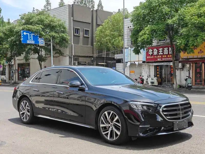 Mercedes-Benz E-Class 2024 Facelift E 300 L Fashion Sedan — миниатюра 3