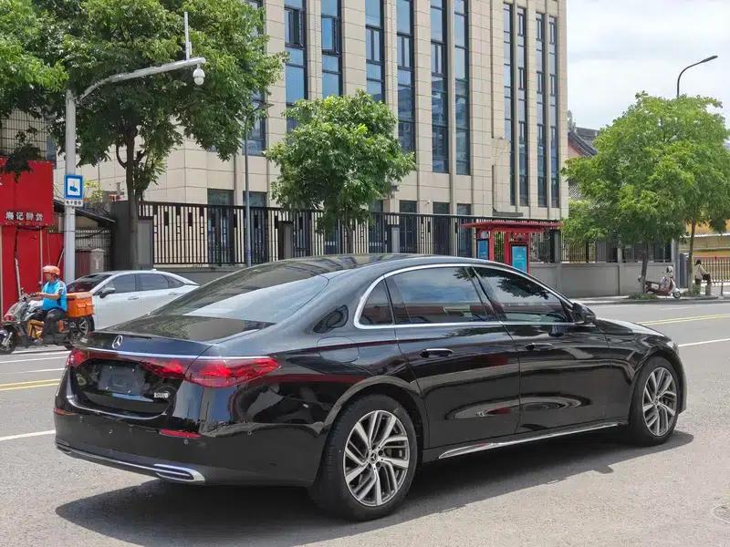 Mercedes-Benz E-Class 2024 Facelift E 300 L Fashion Sedan — миниатюра 6