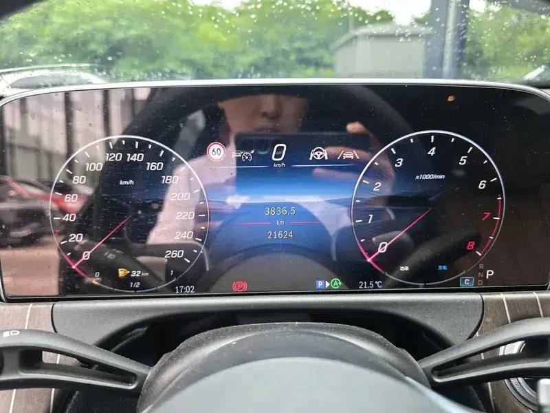 Mercedes-Benz E-Class 2024 Facelift E 300 L Fashion Sedan — миниатюра 10
