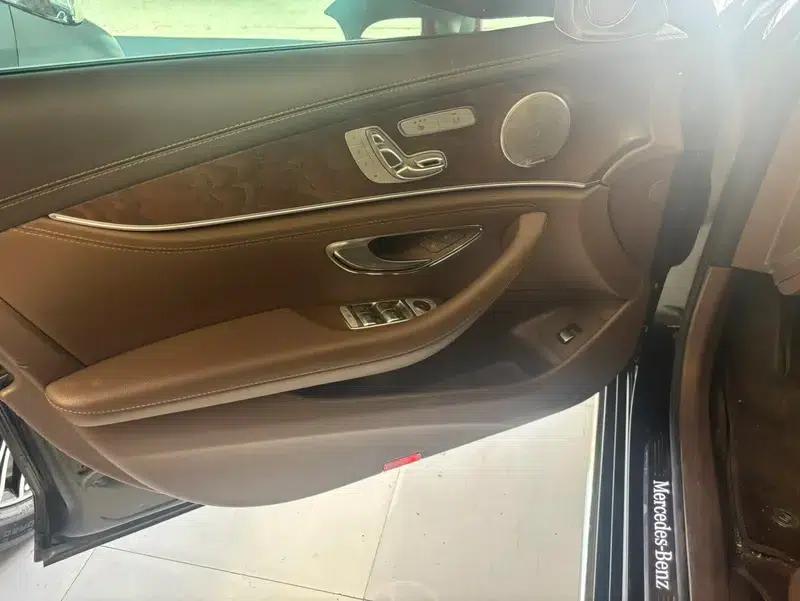 Mercedes-Benz E-Class 2020 Facelift E 300 L Fashion Model — миниатюра 14
