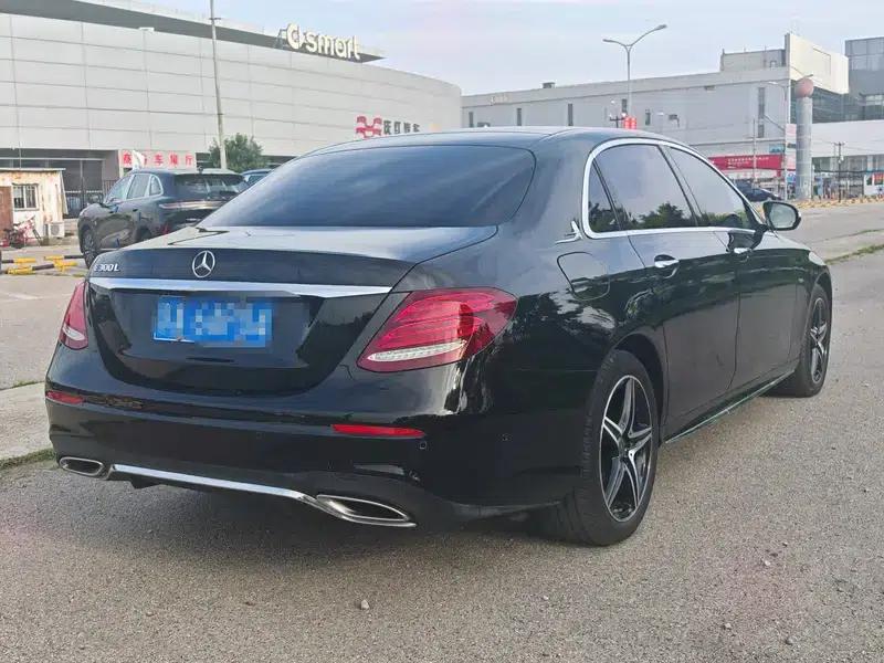 Mercedes-Benz E-Class 2020 Facelift E 300 L Sport Style — миниатюра 7