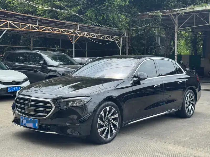 Mercedes-Benz E-Class 2024 E 300 L Luxury Sedan — миниатюра 1