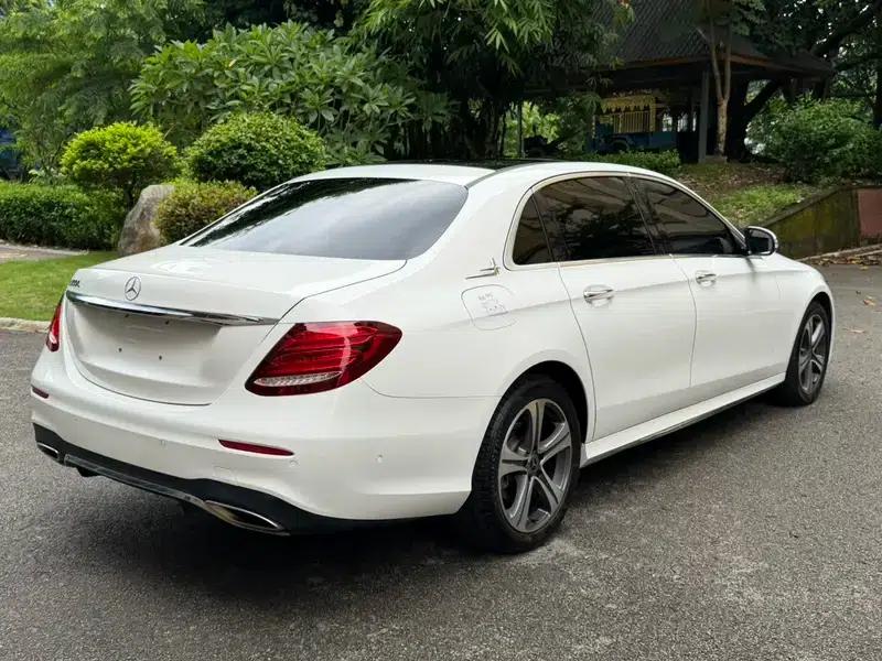2018 Mercedes-Benz E-Class E 200 Sport — миниатюра 6