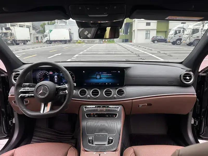 Mercedes-Benz E-Class 2022 E 300 L Premium Sport Sedan — миниатюра 13