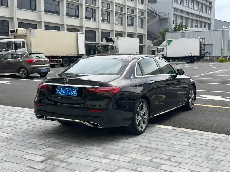 Mercedes-Benz E-Class 2022 E 300 L Premium Sport Sedan — миниатюра 7
