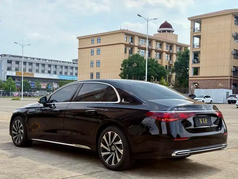 Mercedes-Benz E-Class 2025 E 300 L Luxury Sedan — миниатюра 4