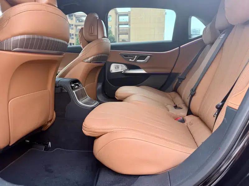 Mercedes-Benz E-Class 2025 E 300 L Luxury Sedan — миниатюра 7