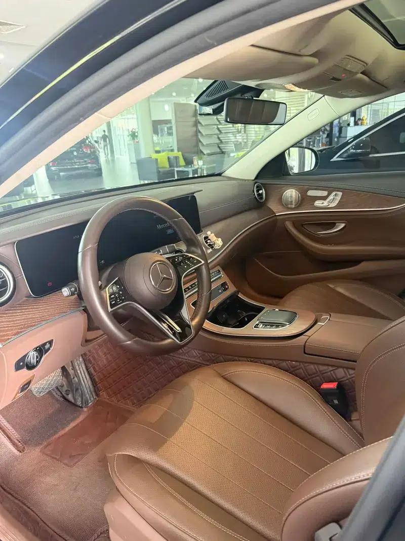 Mercedes-Benz E-Class 2023 E 300 L Fashion Sedan — миниатюра 5