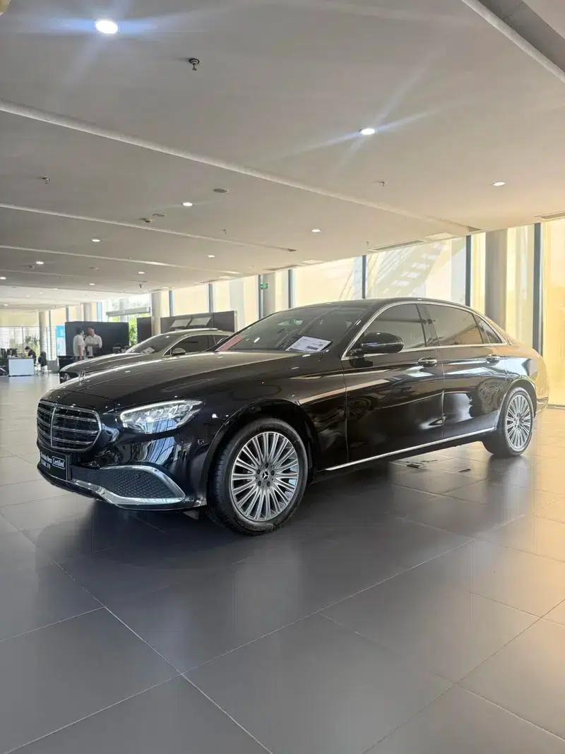 Mercedes-Benz E-Class 2023 E 300 L Fashion Sedan — миниатюра 8