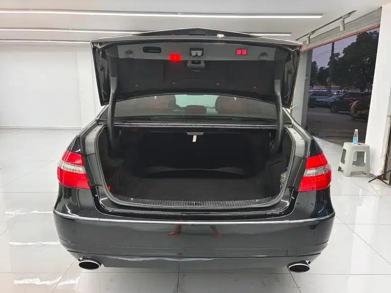 2012 Mercedes-Benz E-Class E 200 L CGI Elegance — миниатюра 16